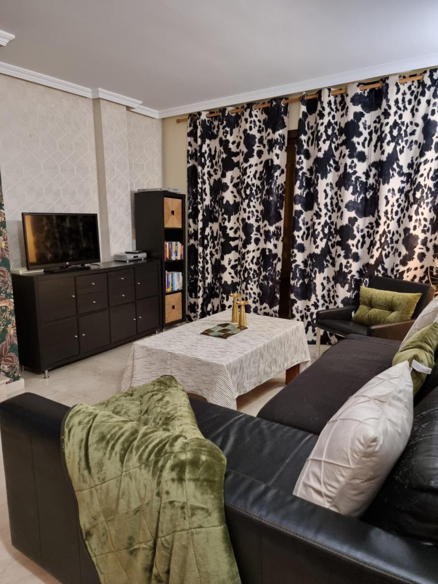 Luxurious Holiday Home In Бенаавіс Екстер'єр фото